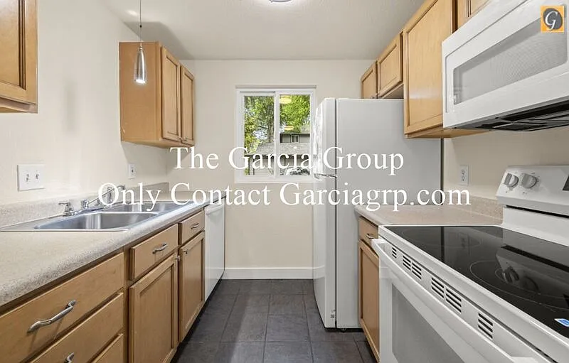 1 bed, 1.0 bath, 590 sqft, $1,395 — Photo 3