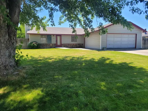 705 W 41st Pl, Kennewick, WA 99337