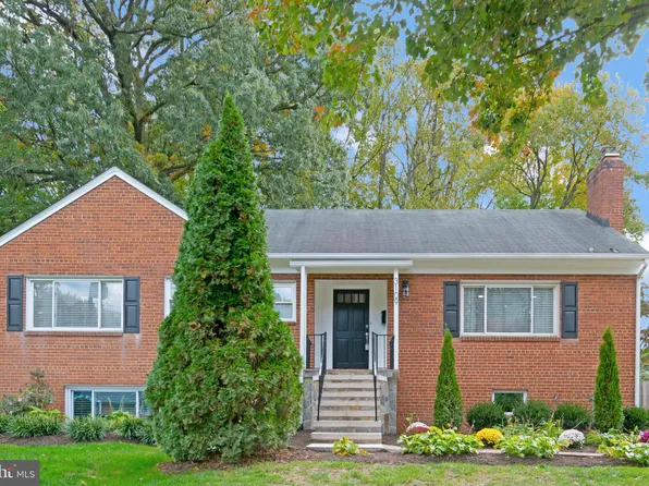 3109 Faber Dr, Falls Church, VA 22044