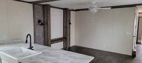 2nd image of 875 Grand River Avenue Gate #90