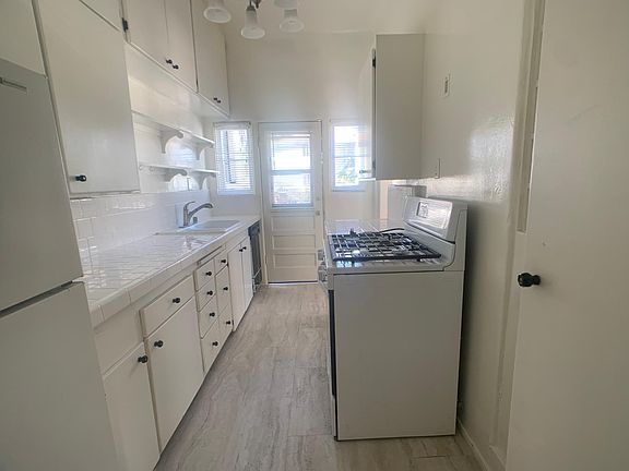 5th image of 3717 E Livingston Dr APT 8