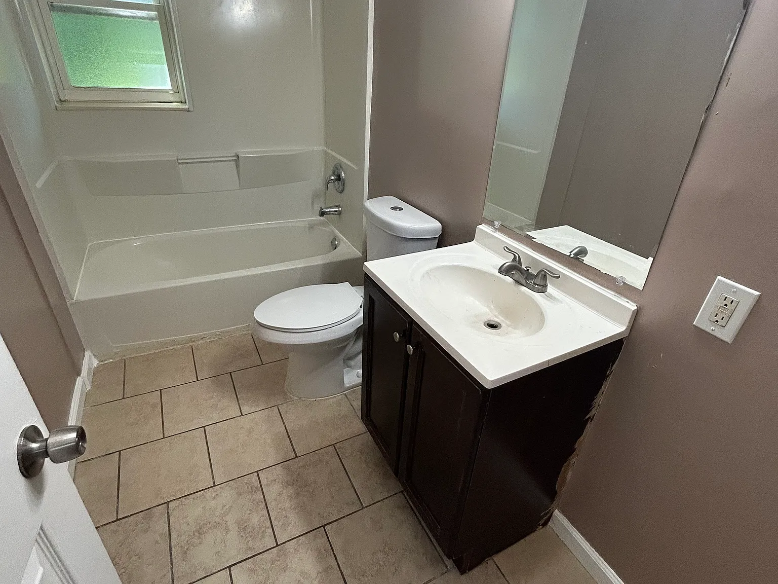 4 bed, 1575 sqft, $1,795 — Photo 4