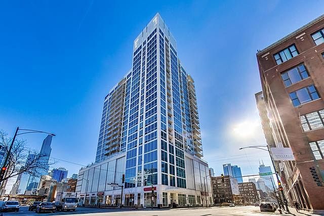 1st image of 757 N Orleans St #1306