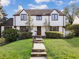 14 Robin Hill Rd, Scarsdale, NY 10583