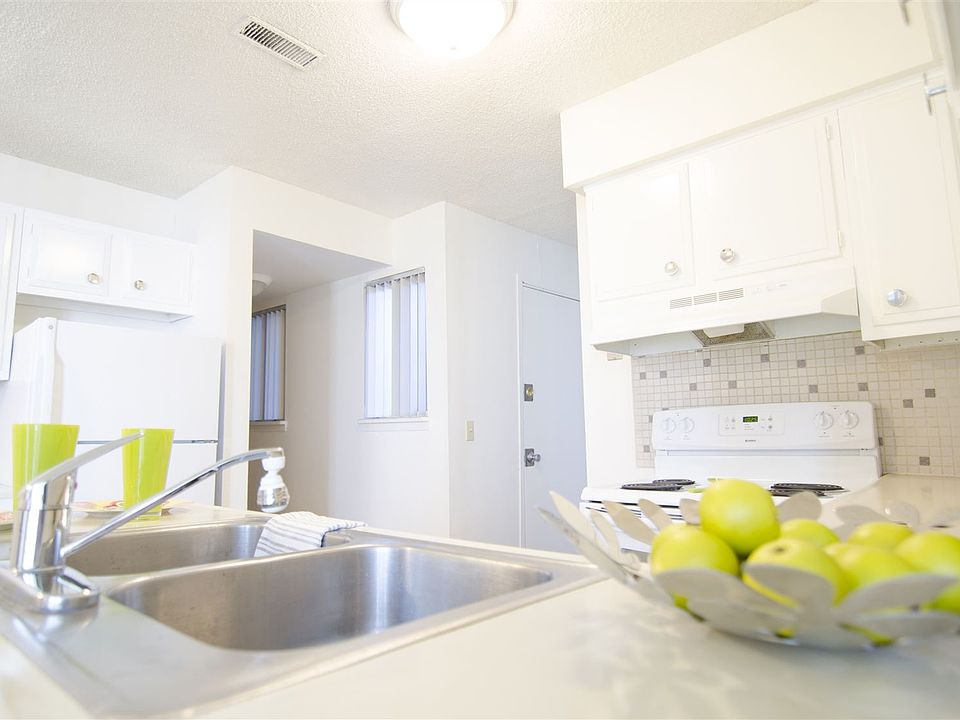 Eastpoint Townlets Apartments in East Lansing (4)