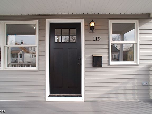 2nd image of 119 S 8th Ave