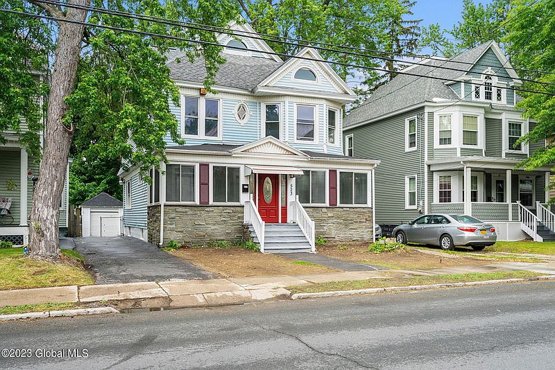 3rd image of 523 N Brandywine Avenue