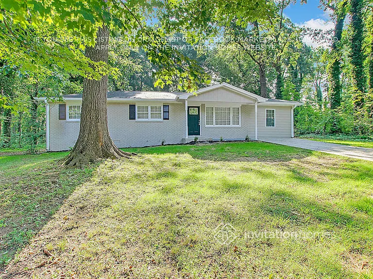 7110 Carolyn Cir — Photo 3