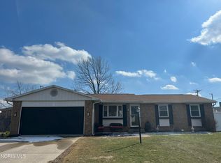 851 Anthony Wayne Blvd, Defiance, OH 43512