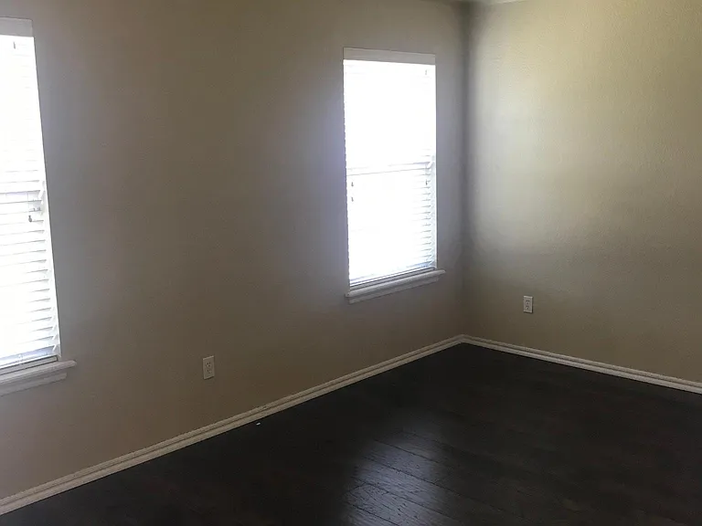 2604 Northern Hills Rd — Photo 13
