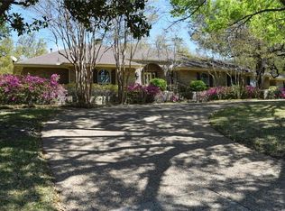 6637 Meadowcreek Dr, Dallas, TX 75254