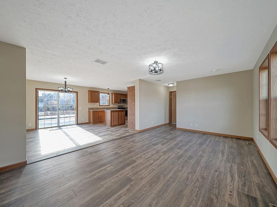 2617 Orchard St, Lincoln, NE 68503 | Zillow