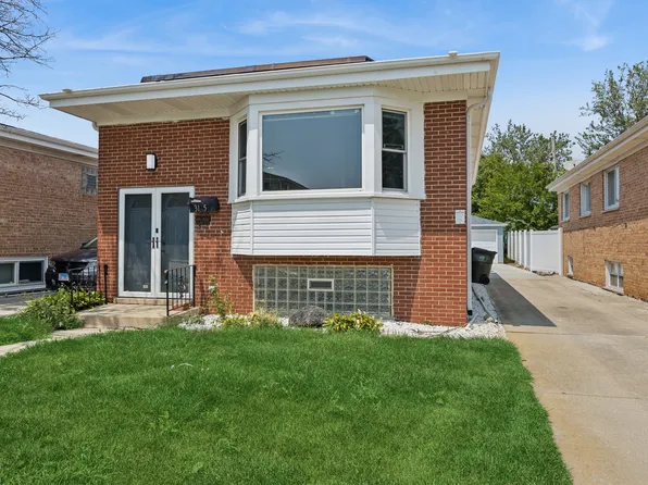 3105 Saint Charles Rd, Bellwood, IL 60104