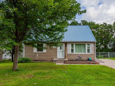 4335 NE 26th St, Des Moines, IA, 50317