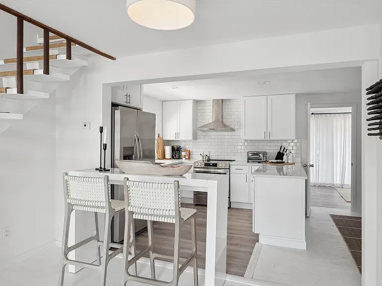 201 Cove Hollow Rd — Photo 11