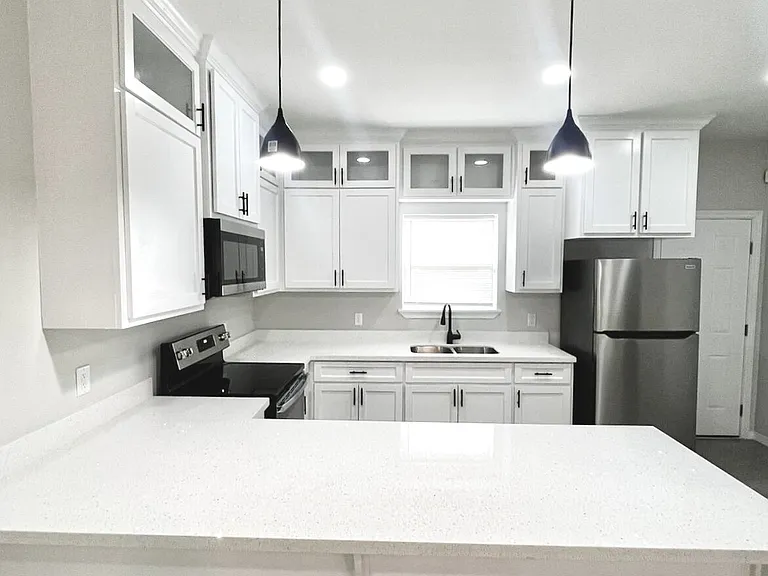 1635 Playa Dr #2 — Photo 8