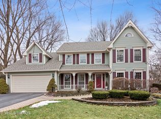 960 Chapel Ct N, Glen Ellyn, IL 60137