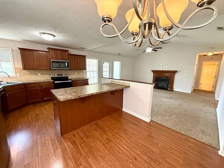 2513 Hunting Bow Dr — Photo 11