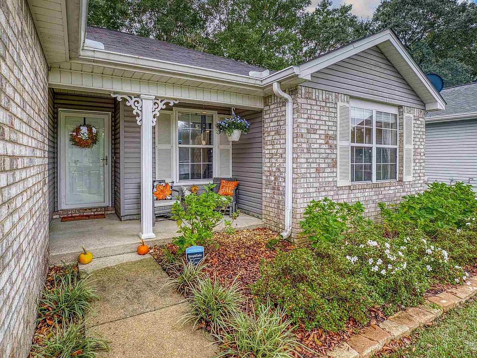 1st image of 8747 Ramble Woods Dr