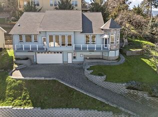 454 Elm St, Phoenix, OR 97535