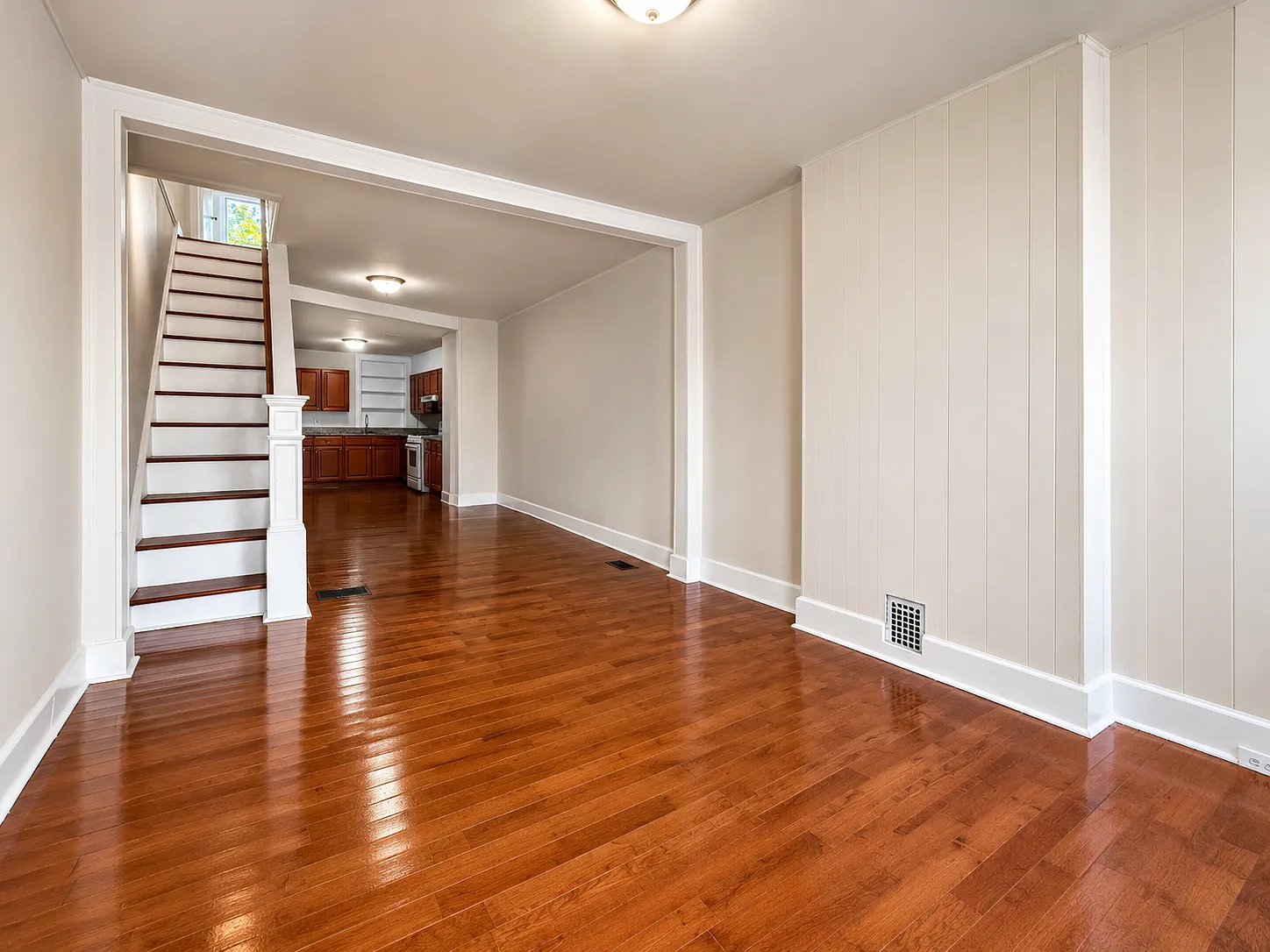 2 bed, 1032 sqft, $1,100 — Photo 1