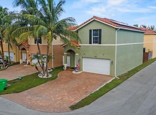 3325 Elizabeth Pl S, Palm Springs, FL 33461