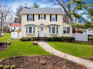 50 Vista Ter, New Haven, CT 06515