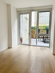 Rented by R New York