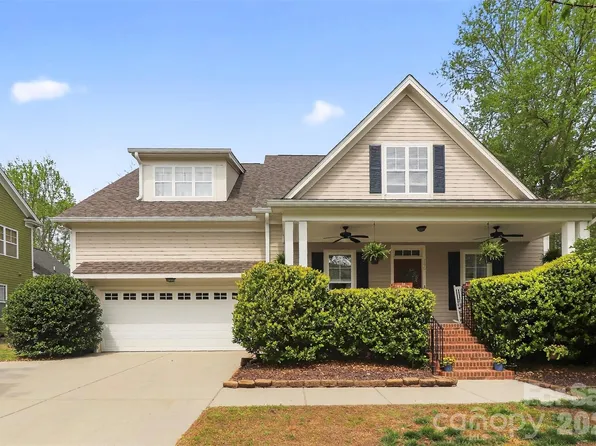 366 Shoreline Pkwy, Tega Cay, SC 29708