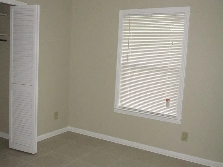 1604 Gary Ave — Photo 14