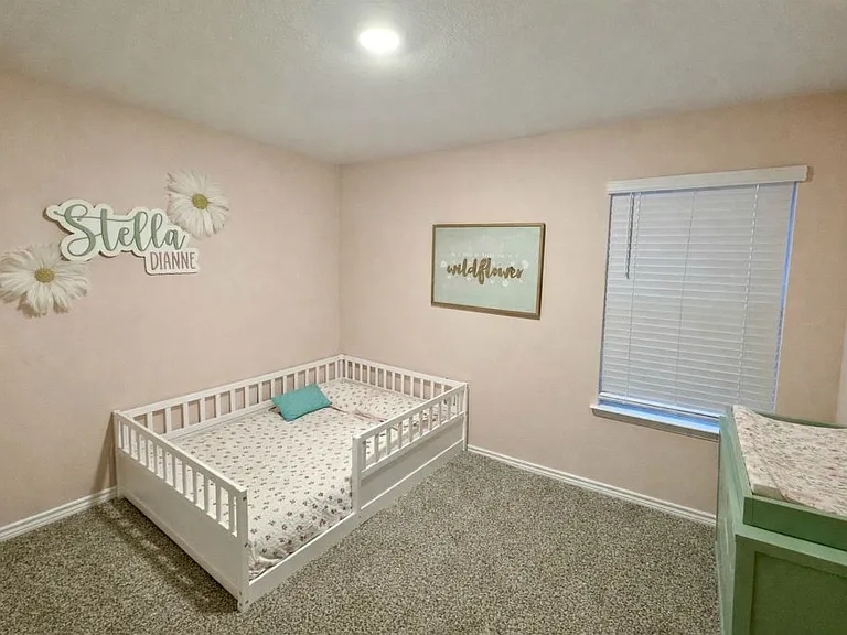 3909 Lorenzen Ct — Photo 20