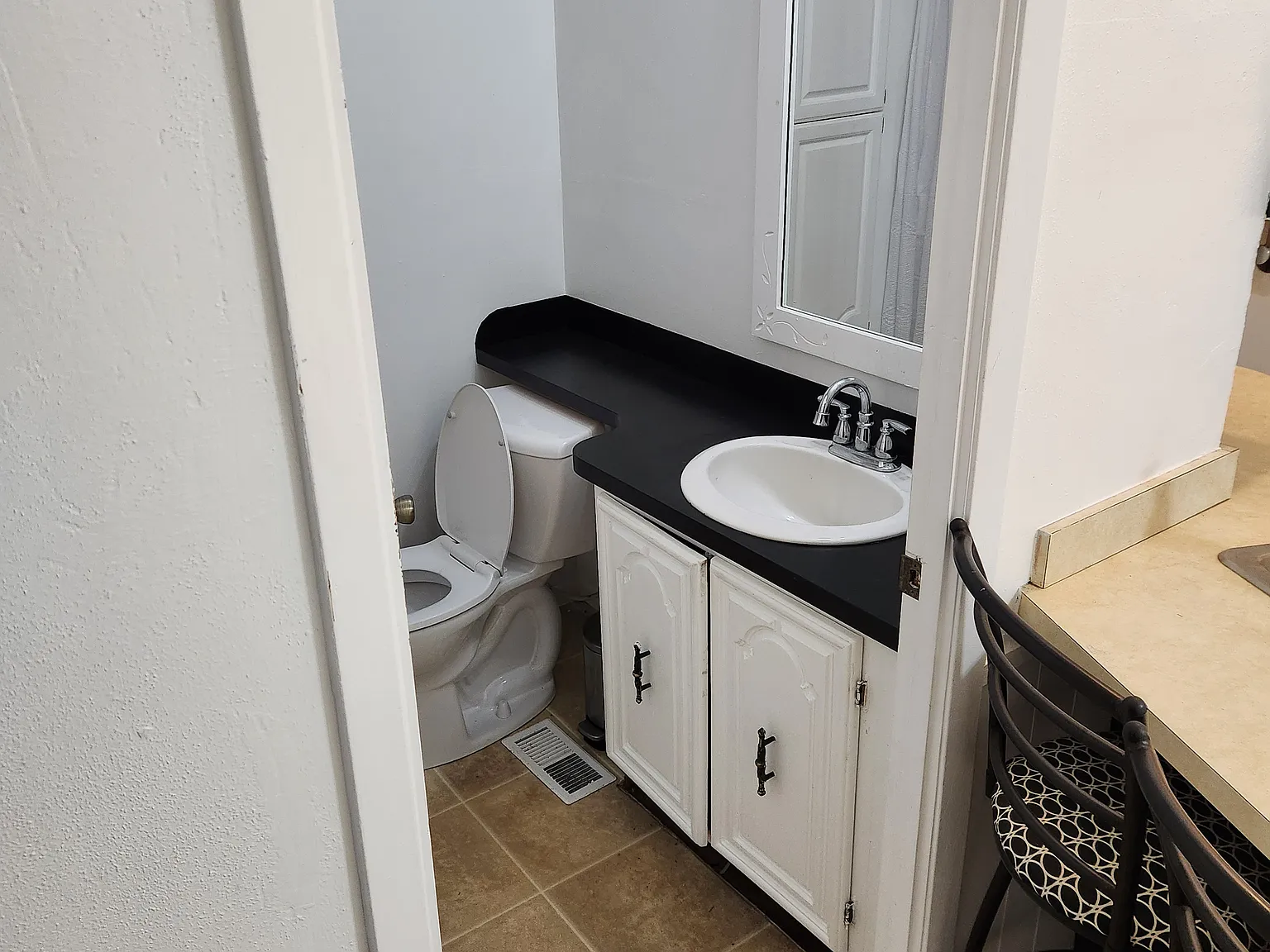 3 bed, 1274 sqft, $1,600 — Photo 4