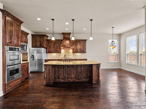 5th image of 2538 Balmain Ct #L