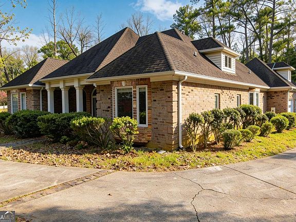 4th image of 10060 Buice Rd