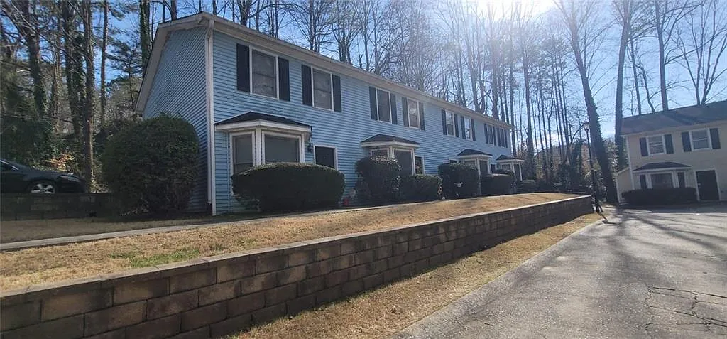 Building Photo - 1570 Oakpointe Dr SW