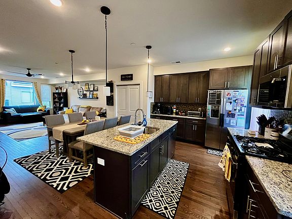 4th image of 2138 Kensington Ave #B76