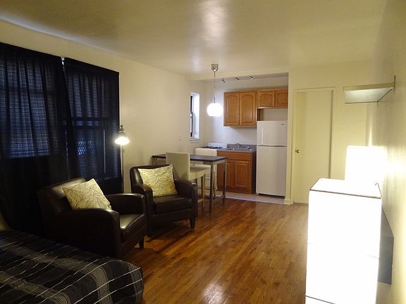 3rd image of 3505 Foster Ave APT 6C