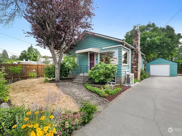 11520 16th Avenue NE, Seattle, WA 98125