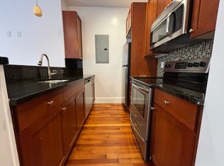 19 Temple St APT 2, Boston, MA 02114