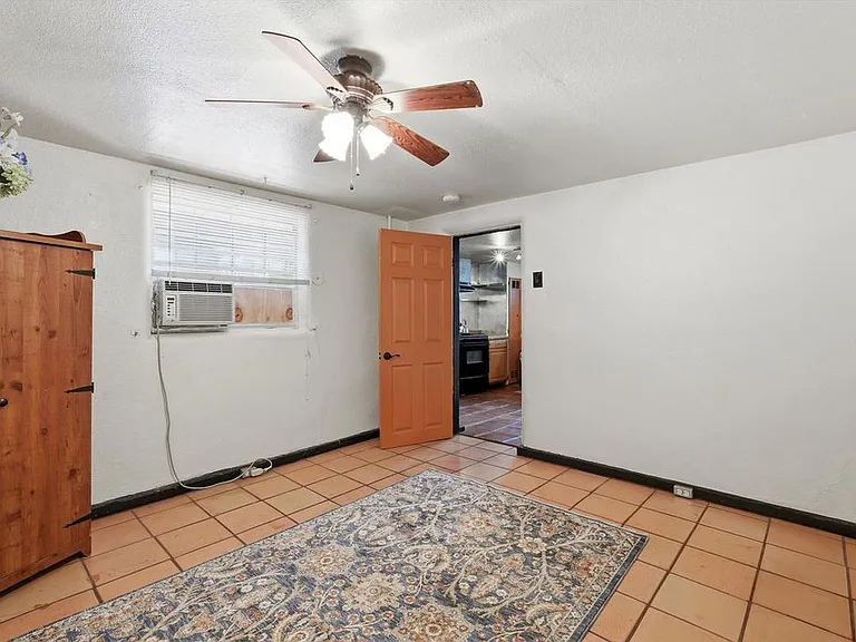 1506 Edith Boulevard Ne Casita #1 — Photo 20