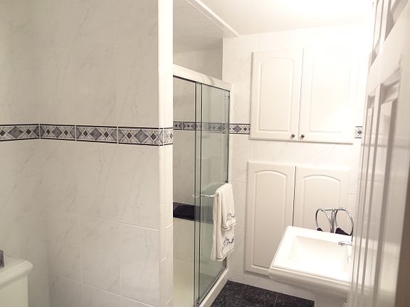 Granite & tile Basement Bath