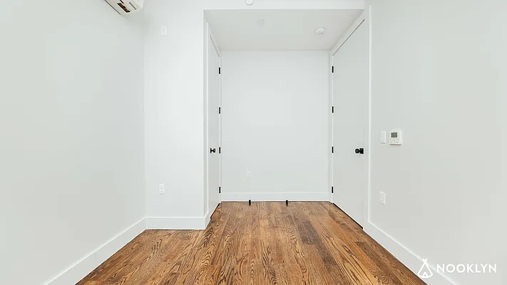 Rented by Nooklyn NYC LLC | media 77