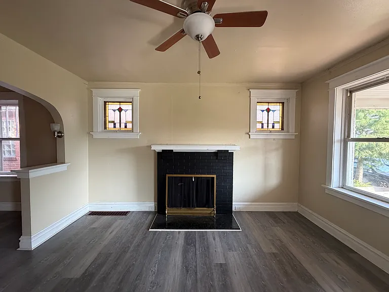 5137 Ashland Ave — Photo 2