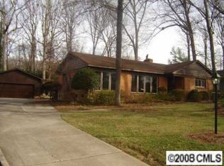5319 Robinhood Rd, Charlotte, NC 28211