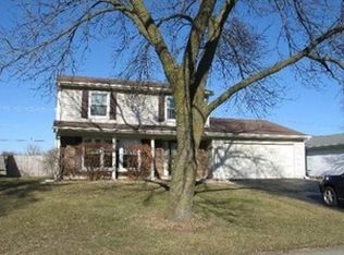 640 Burr Oak Dr, Lake Zurich, IL 60047