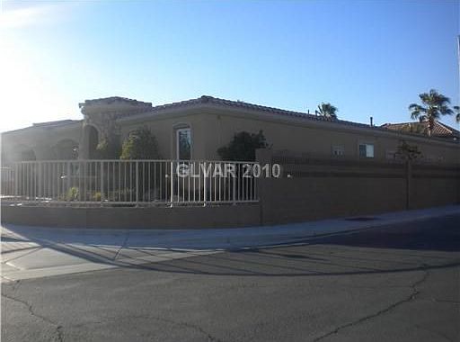 1st image of 3926 Feldspar Ave