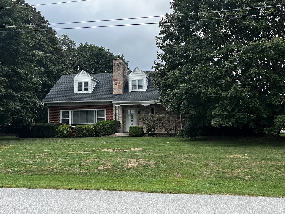 216 Holland Rd #2