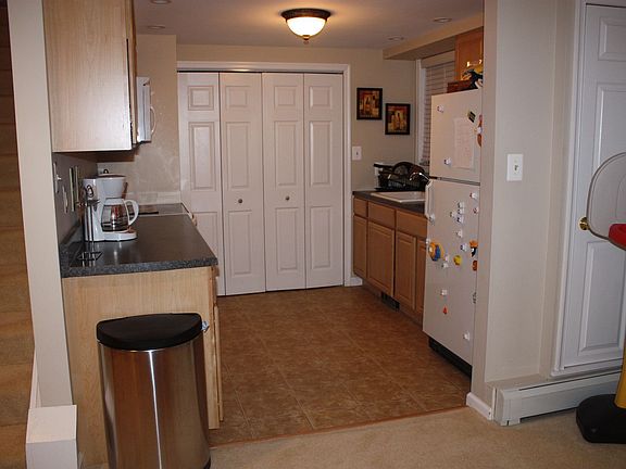 kitchen off fam room