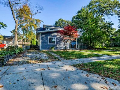 813 Jenkinson St, Port Huron, MI, 48060