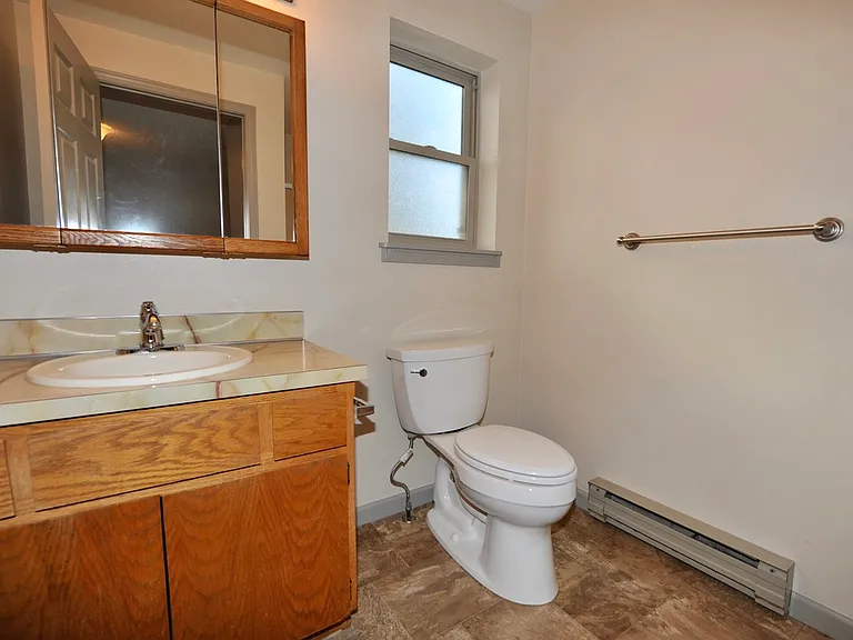 9972 N Hillview Dr — Photo 32